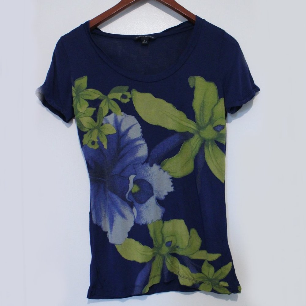 BANANA REPUBLIC, FLORAL PRINT, V NECK, SHORT SLEEVE TEE, SIZE SMALL